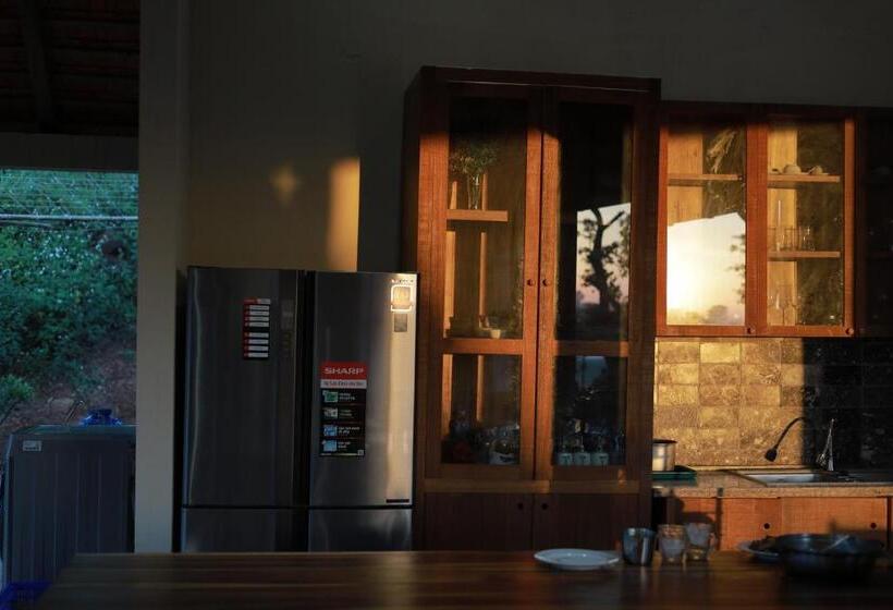 هتل Todo Farm Organic Farming & Retreat