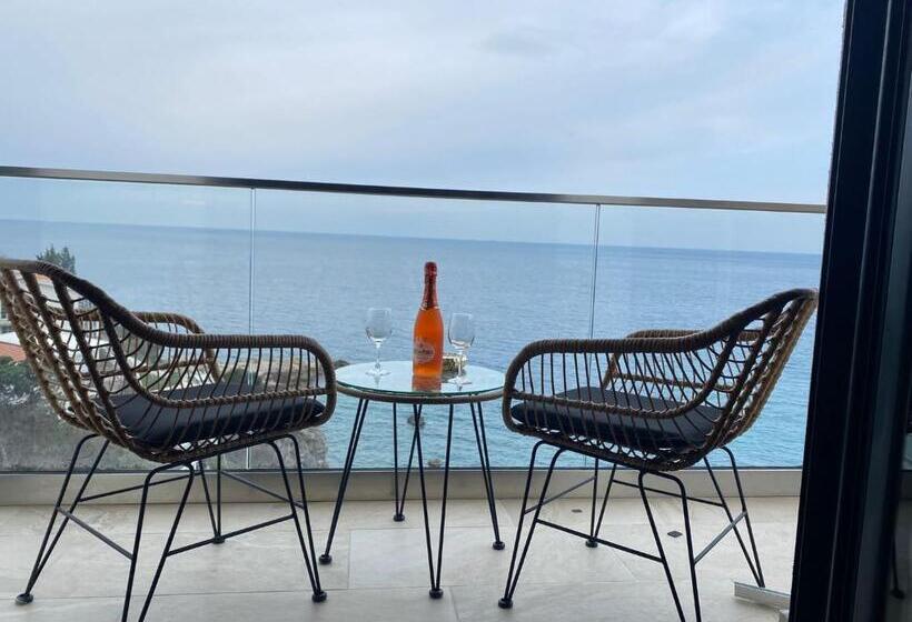 پانسیون Villa Blue Bay