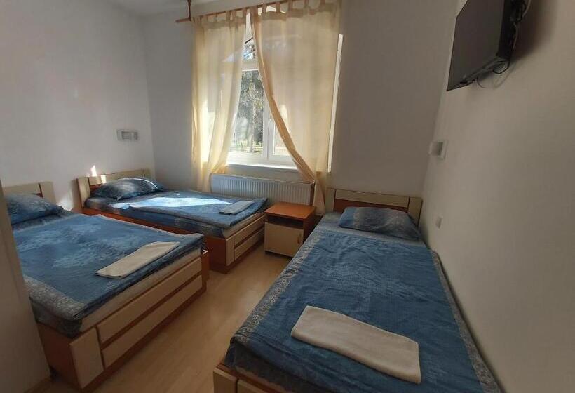 هاستل Adica Prenoćište Sport Wellness Centar   Bazeni