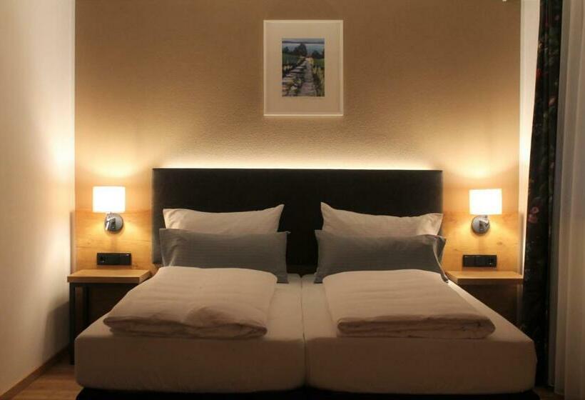 Albergue Gasthaus Steidl