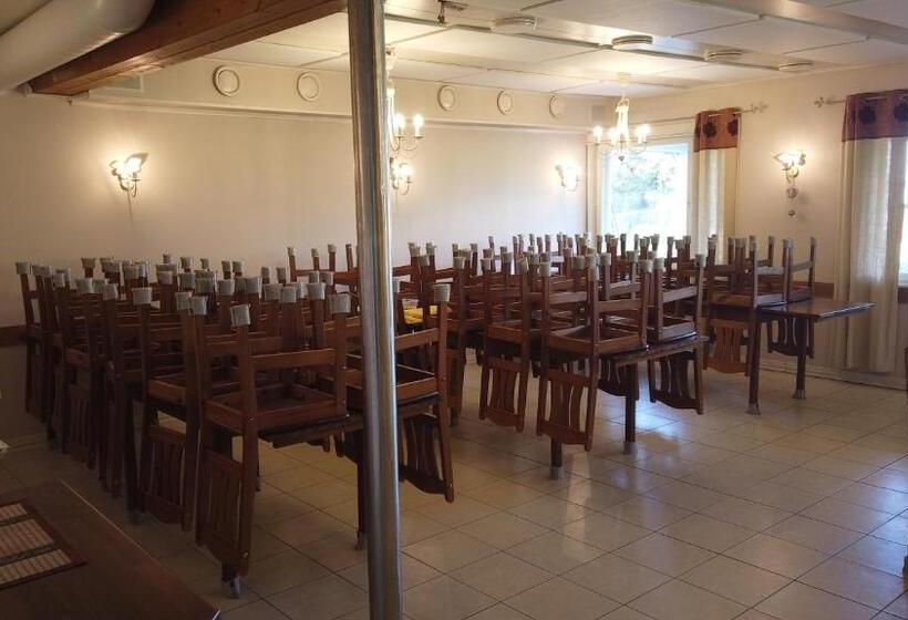 הוסטל Seitsemän Sillan Majatalo