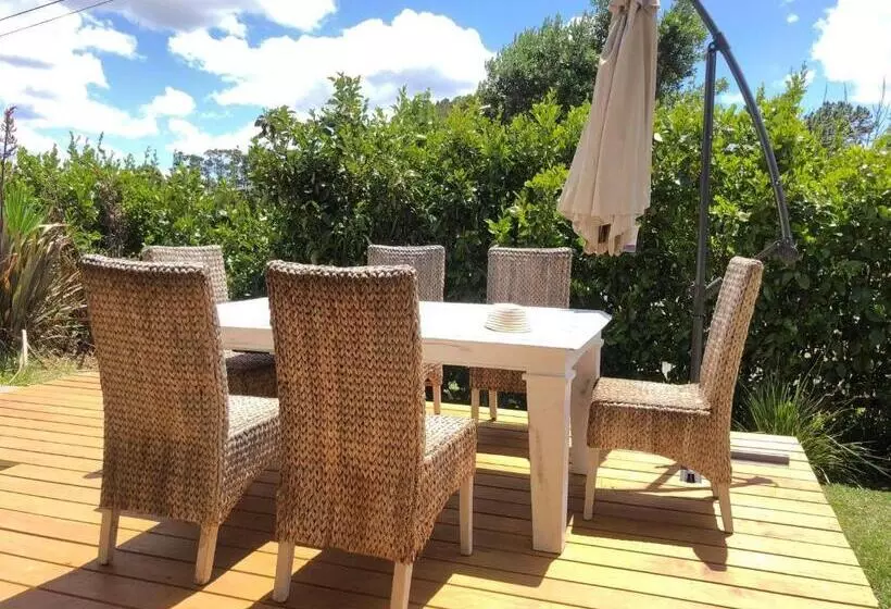 Aamiaismajoitus (B&B) Mangawhai Room And Studio