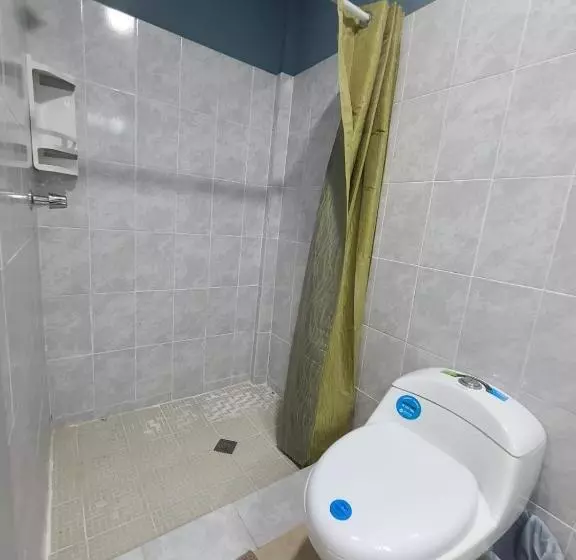 هتل Hostal Don Luis