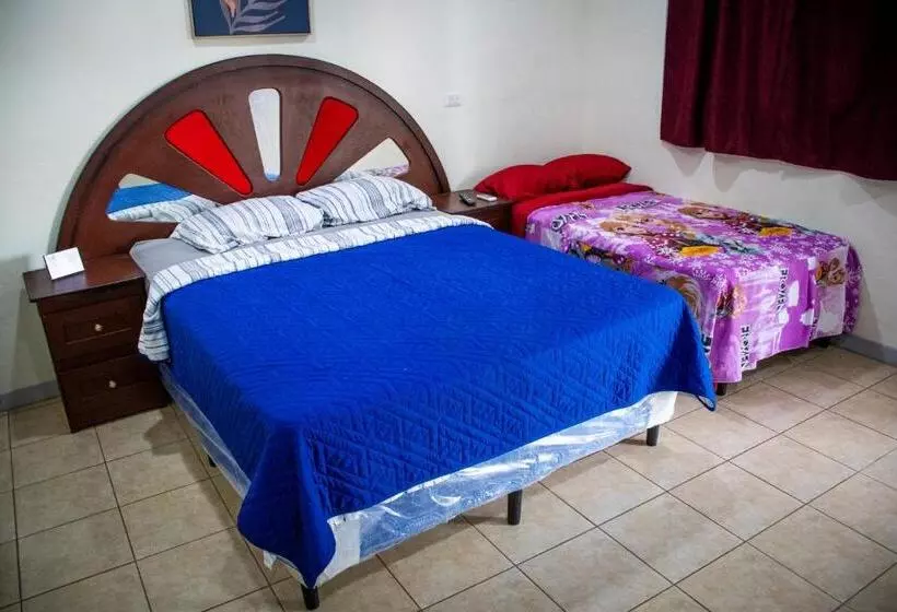 هتل Hostal Don Luis