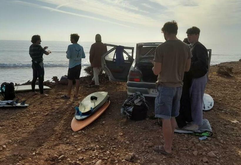 هاستل Boilers Surf House