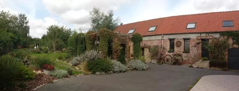 Aamiaismajoitus (B&B) Au Champ Du Coq