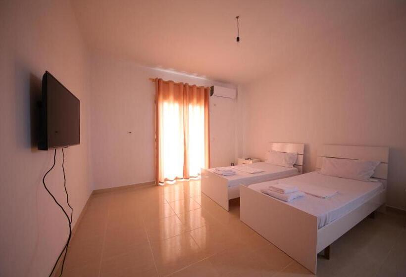 هتل Andrea Bashuri