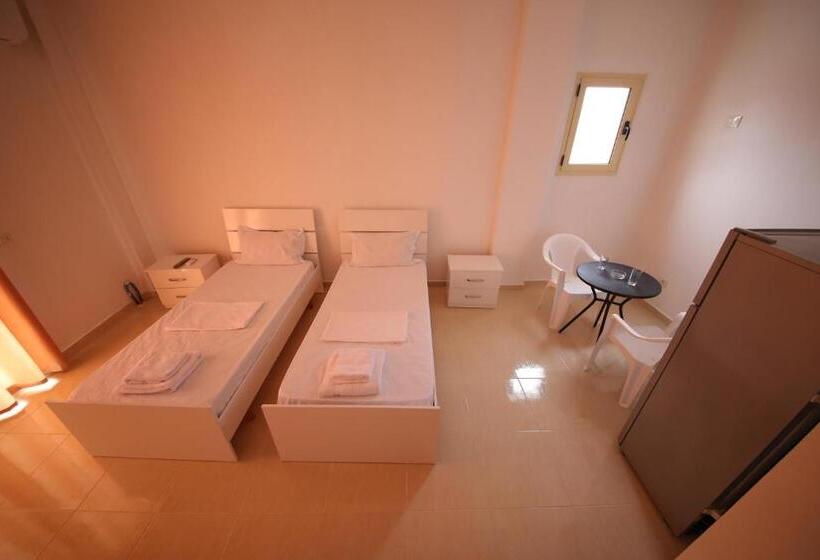 هتل Andrea Bashuri