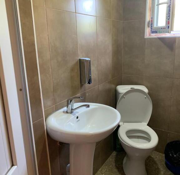 פנסיון Eno Grand