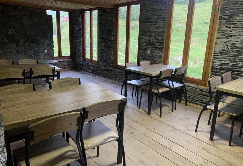 פנסיון Eno Grand