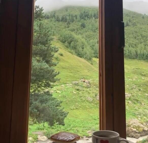 פנסיון Eno Grand