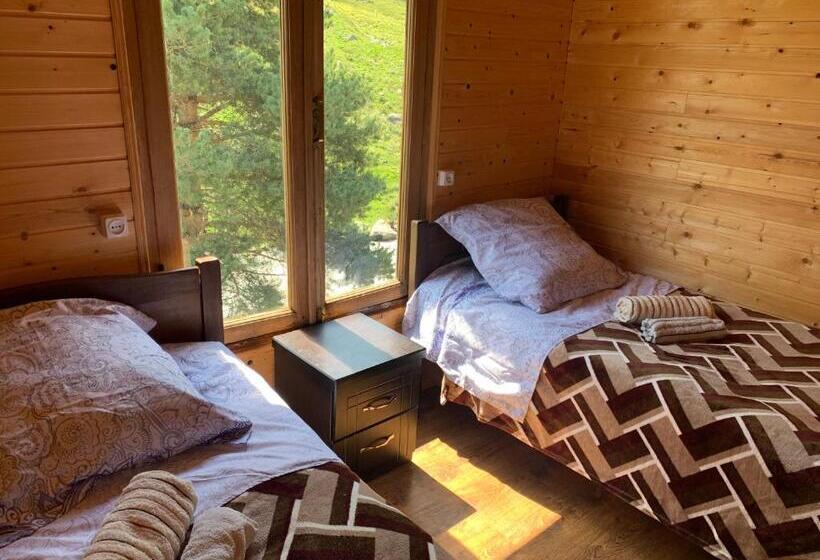 פנסיון Eno Grand