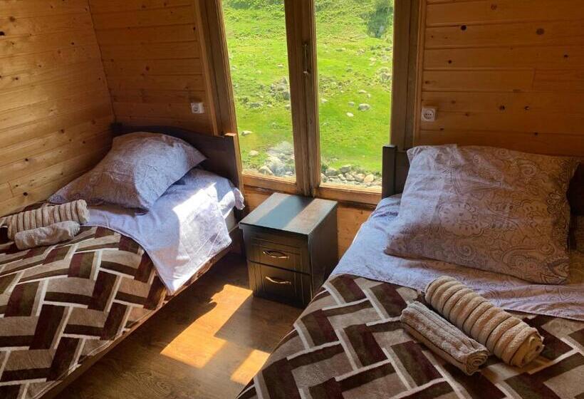 פנסיון Eno Grand