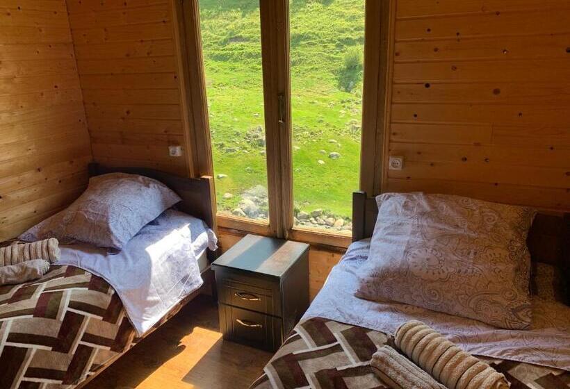 פנסיון Eno Grand