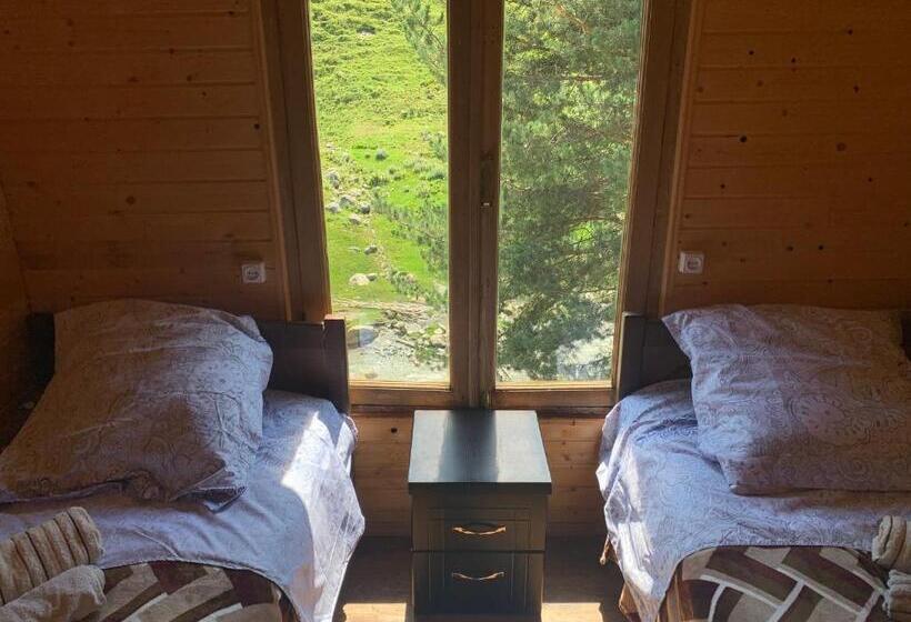 פנסיון Eno Grand