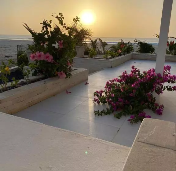 پانسیون Villa Alfredo Marchetti Nº13 A Suites On The Beach, Praia De Chaves, Boa Vista