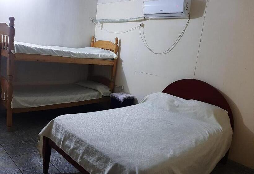 هاستل Posada Las Mercedes