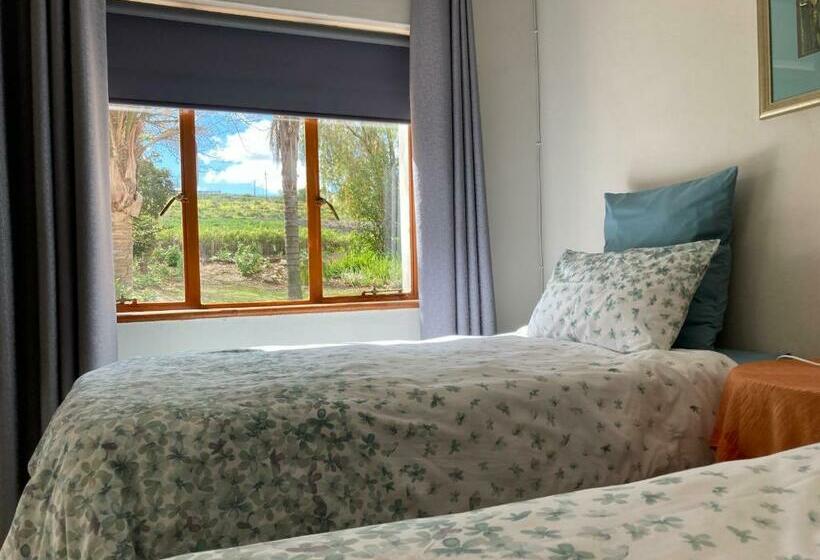 ベッドアンドブレックファースト Merwenstein   Guest House, Cottages, Studio Units