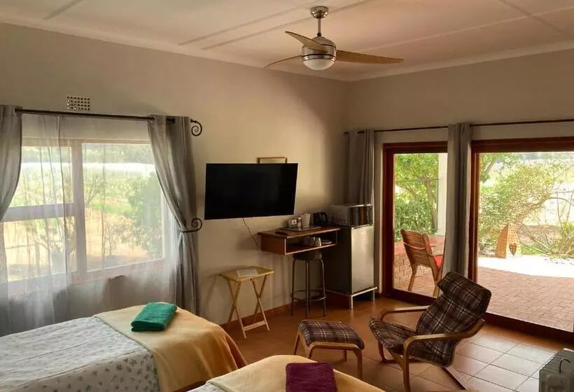 Aamiaismajoitus (B&B) Merwenstein   Guest House, Cottages, Studio Units