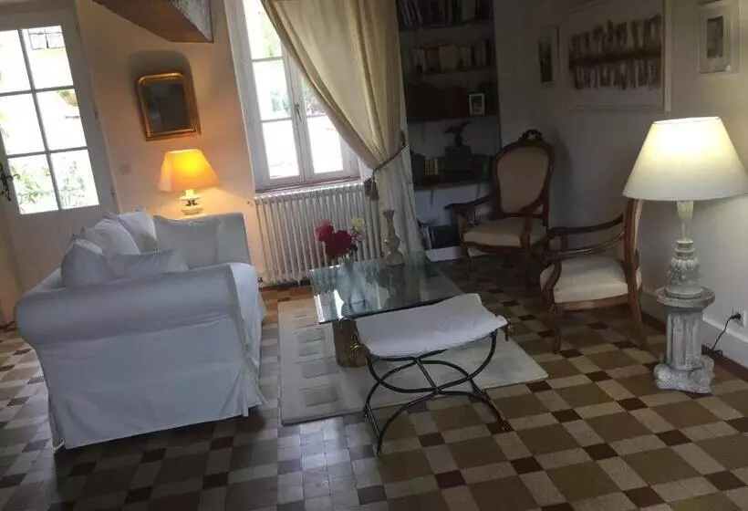 Aamiaismajoitus (B&B) La Vigne Dorée