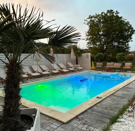 پانسیون La Căsuțe