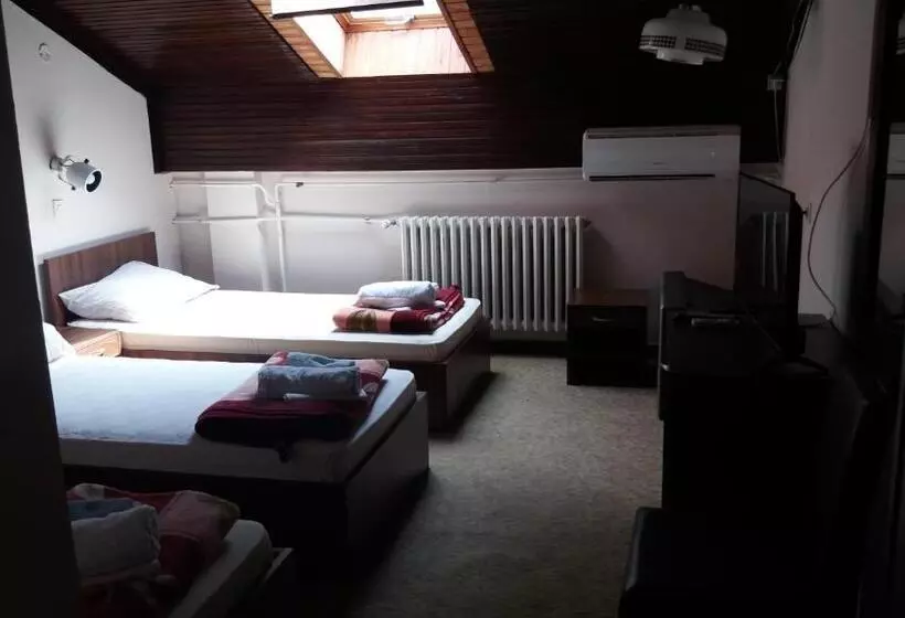 پانسیون Restoran Sa Prenoćištem žitište