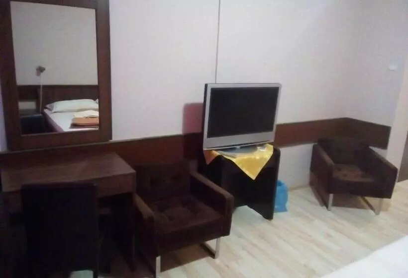 پانسیون Restoran Sa Prenoćištem žitište