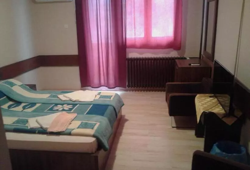 پانسیون Restoran Sa Prenoćištem žitište