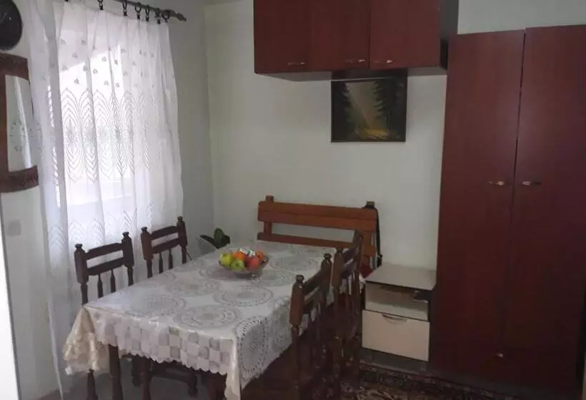 پانسیون Villa Vrben