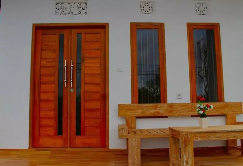 ペンション Wahyu Masari Homestay