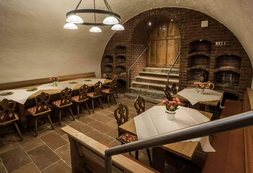 Retkeilymaja Gasthaus Zur Krone