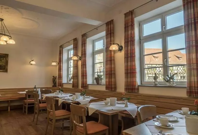 Retkeilymaja Gasthaus Zur Krone