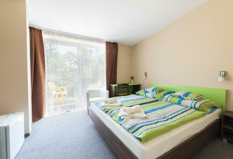 ベッドアンドブレックファースト Port étterem&panzió