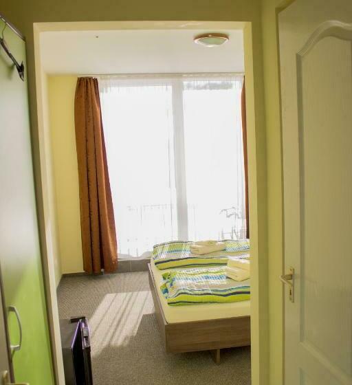 ベッドアンドブレックファースト Port étterem&panzió