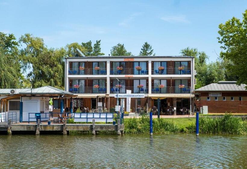 ベッドアンドブレックファースト Port étterem&panzió