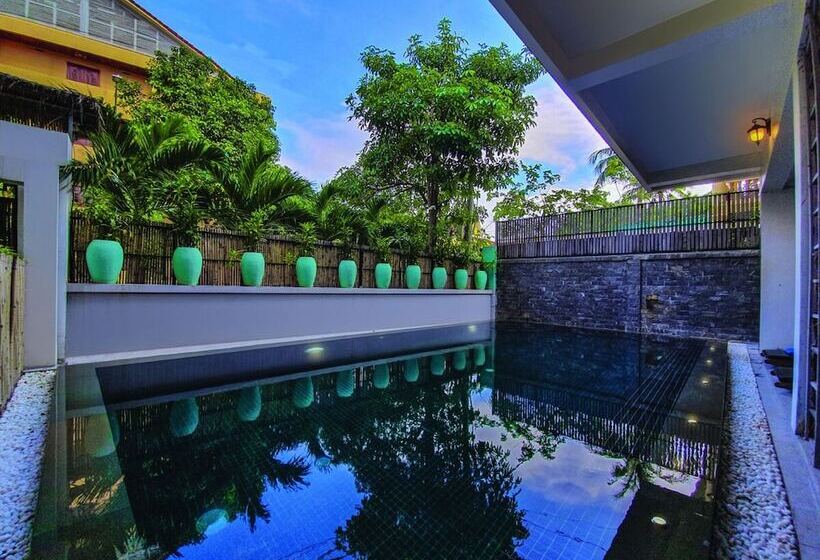 Plumeria Hotel & Spa