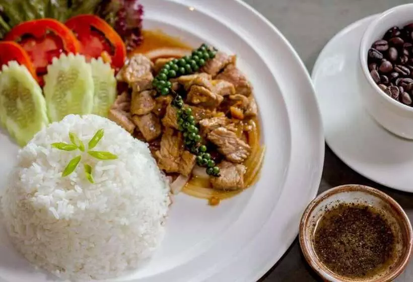 Plumeria Hotel & Spa