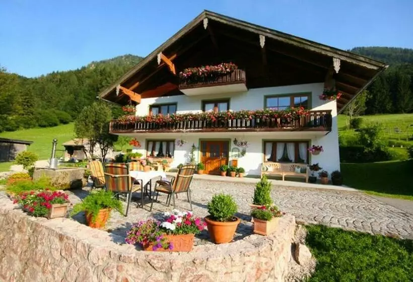 Hotelli Staller Hof