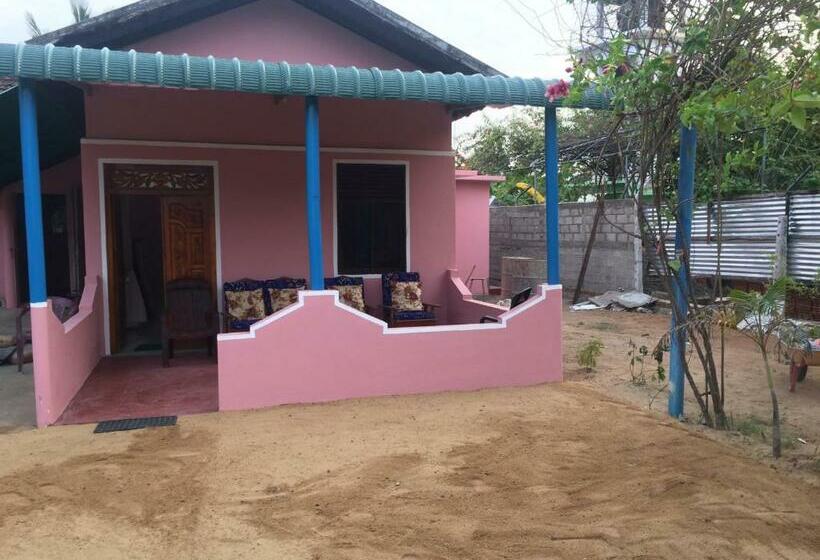 모텔 Kalkudah Budget