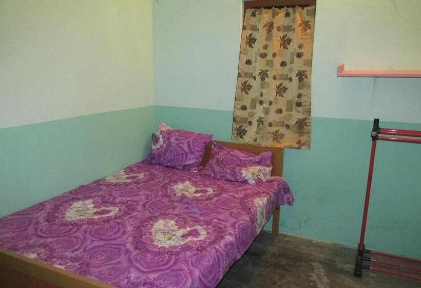 모텔 Kalkudah Budget