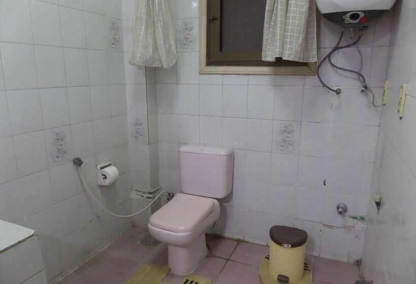 پانسیون Grand Museum Guest House