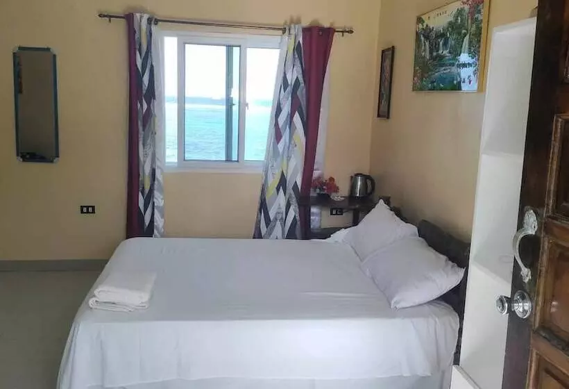 Whitesands Beach Resort