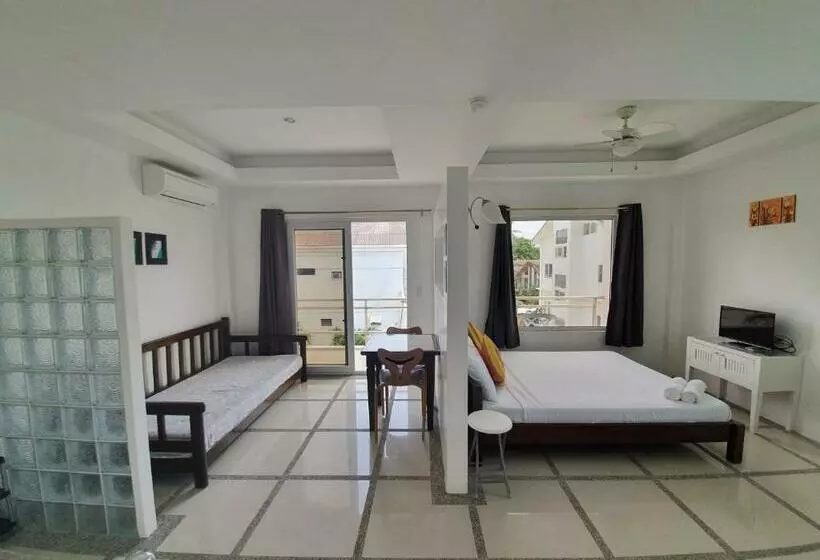 ユースホステル Clubboracay Apartelle