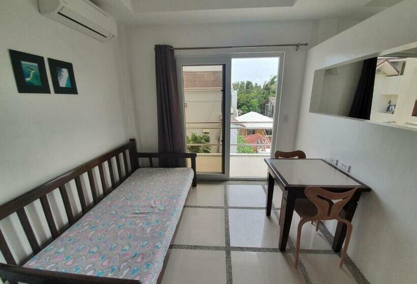 Общежитие Clubboracay Apartelle