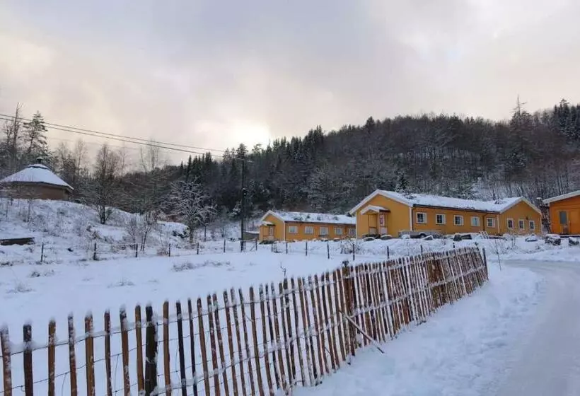 Retkeilymaja Fosseland Gjestegård