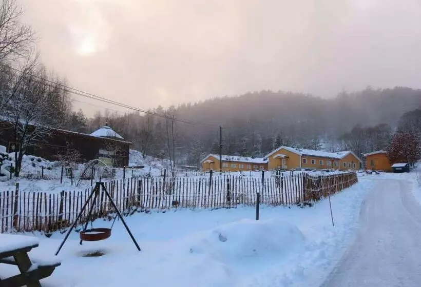 Retkeilymaja Fosseland Gjestegård