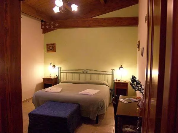 هتل Agriturismo Le Frasche