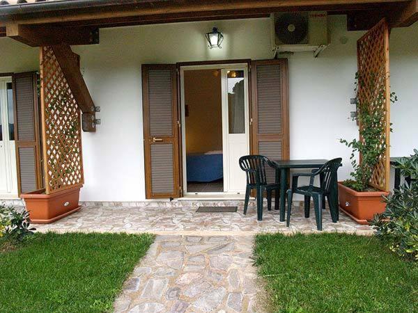 هتل Agriturismo Le Frasche