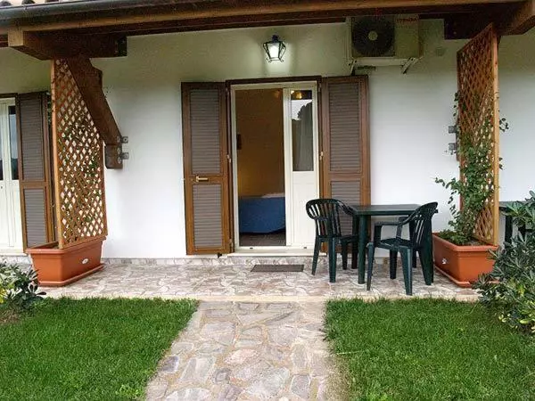 هتل Agriturismo Le Frasche