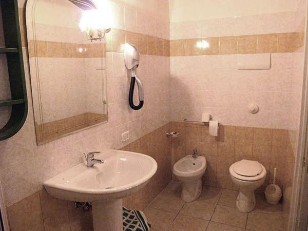 هتل Agriturismo Le Frasche